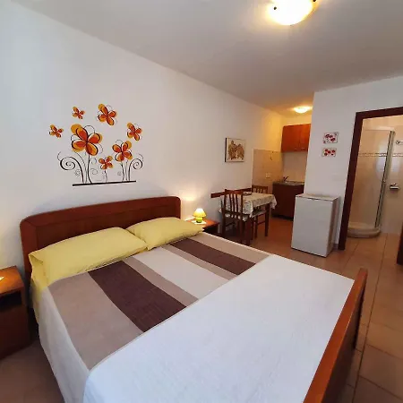 Apartment In Novigrad - Istrien 9647 *